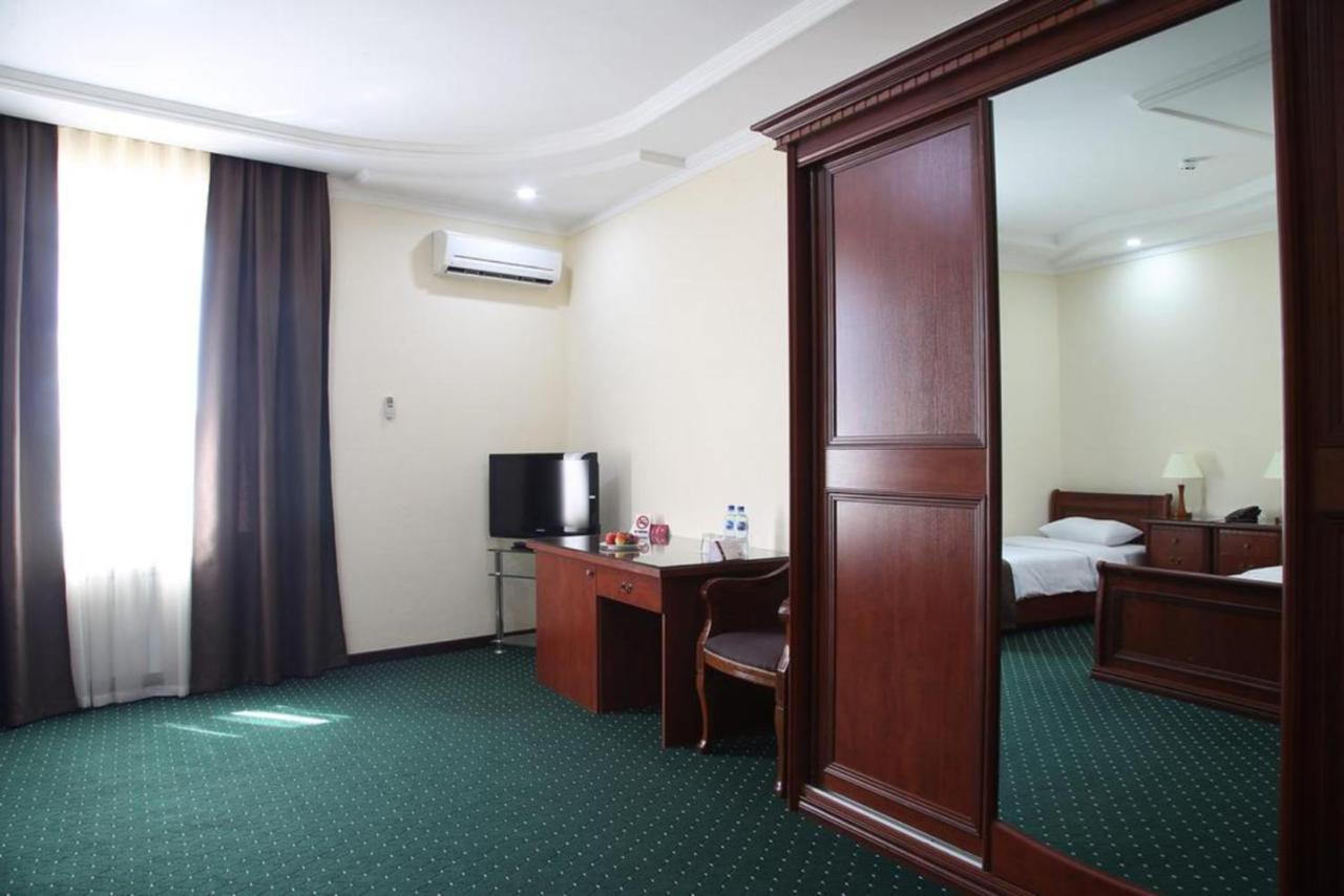 Grand Nur Hotel Ташкент Екстер'єр фото